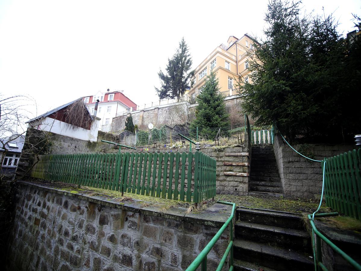 Appartamento Apartmán Moravská 188 Karlovy Vary Esterno foto